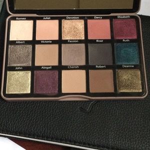 Sydney Grace Enduring Love LIGHT palette